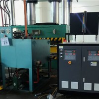 碳纖維模壓成型油溫機，RTM模溫機